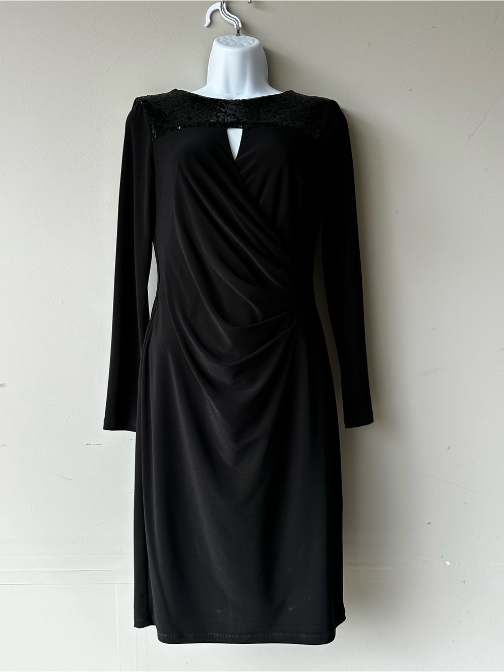 Lauren Ralph Lauren Stunning Sequin-Accented Black Cocktail Dress - Picture 11 of 11